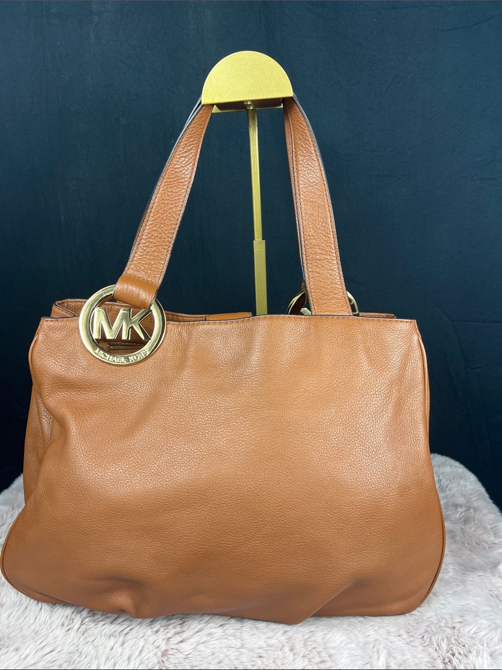 Michael Kors Large Pebbled Leather MK Medallion Shoulder Bag | EUC